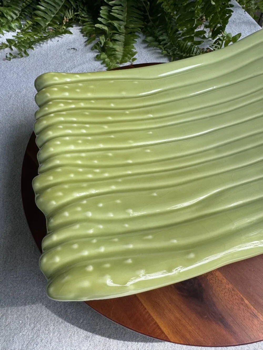 Vintage Crate & Barrel Green Ceramic Asparagus Serving Platter #3620